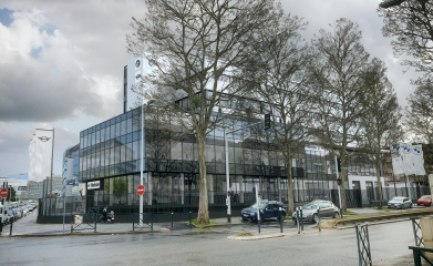 CONCESSIONNAIRE BMW NANTERRE image 2