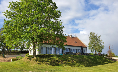 MAISON C image 3